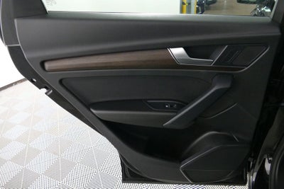 2023 Audi Q5 45 S line Premium quattro