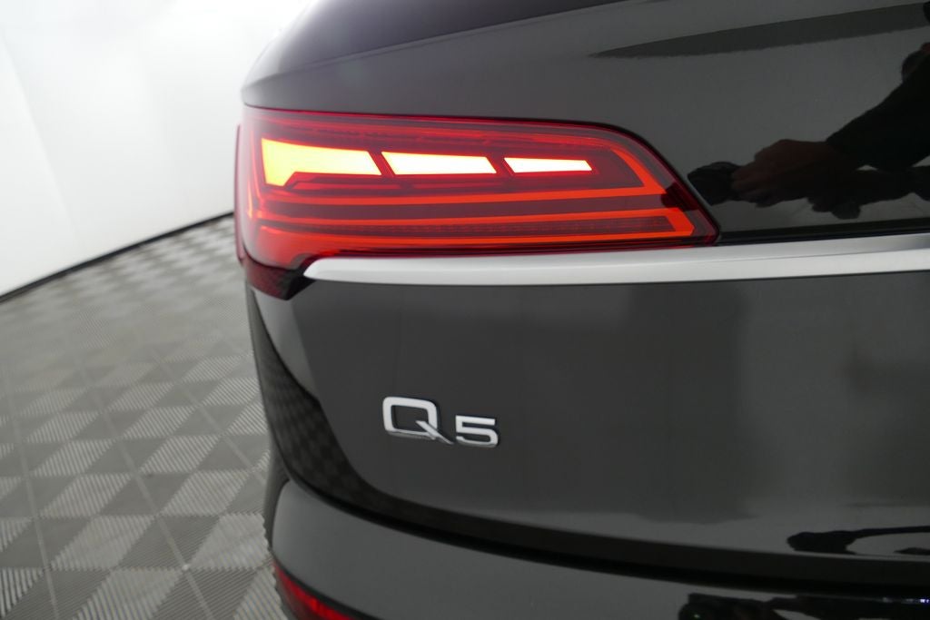2023 Audi Q5 45 S line Premium quattro