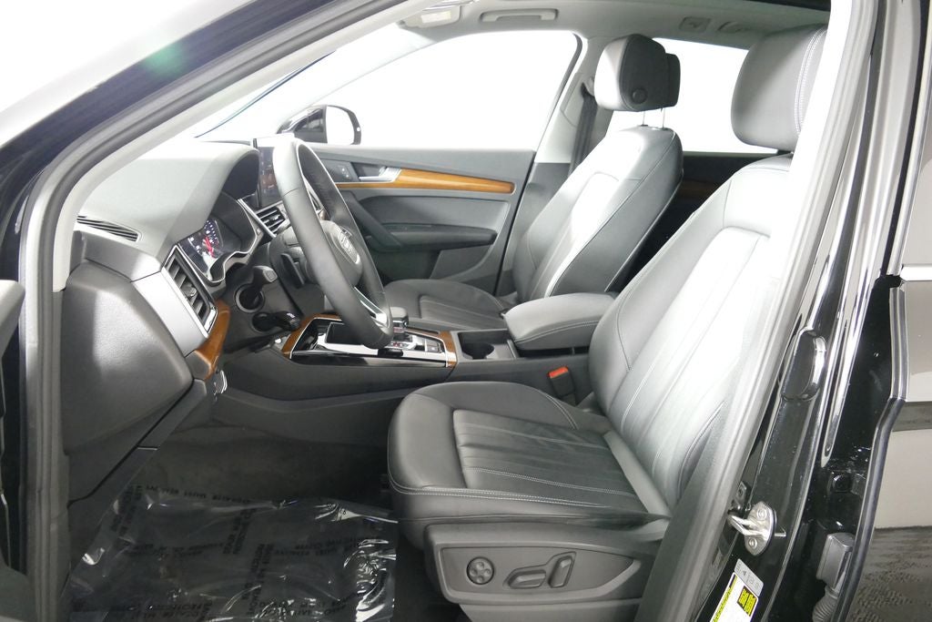 2023 Audi Q5 45 S line Premium quattro