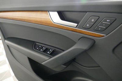 2023 Audi Q5 45 S line Premium quattro