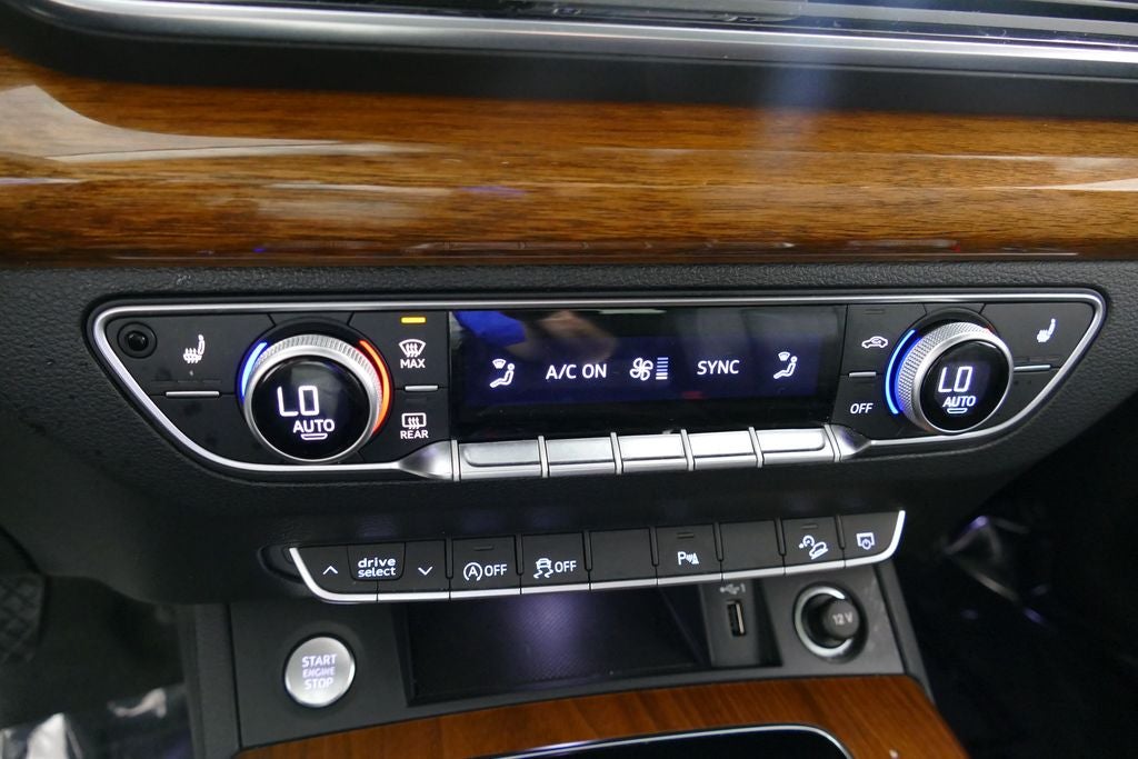 2023 Audi Q5 45 S line Premium quattro