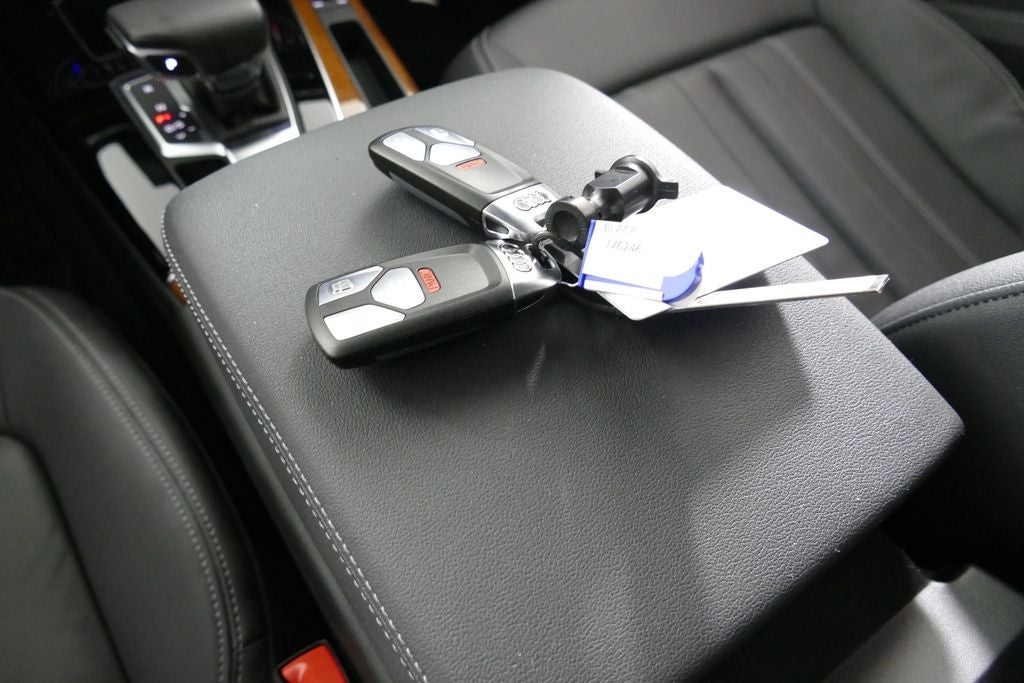 2023 Audi Q5 45 S line Premium quattro