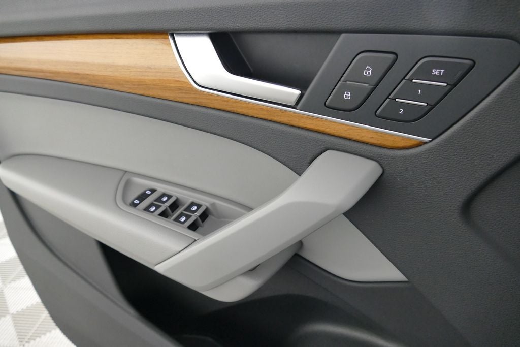 2022 Audi Q5 45 S line Premium quattro