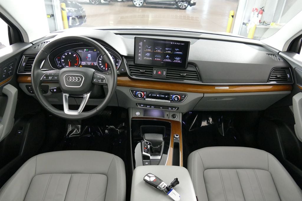 2022 Audi Q5 45 S line Premium quattro