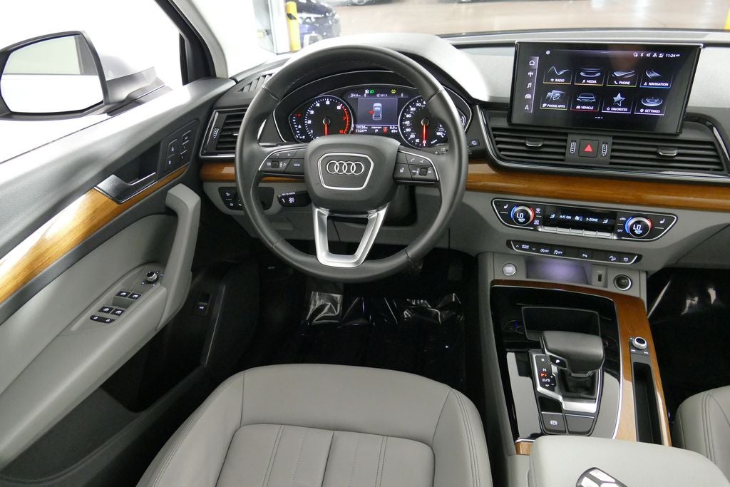 2022 Audi Q5 45 S line Premium quattro
