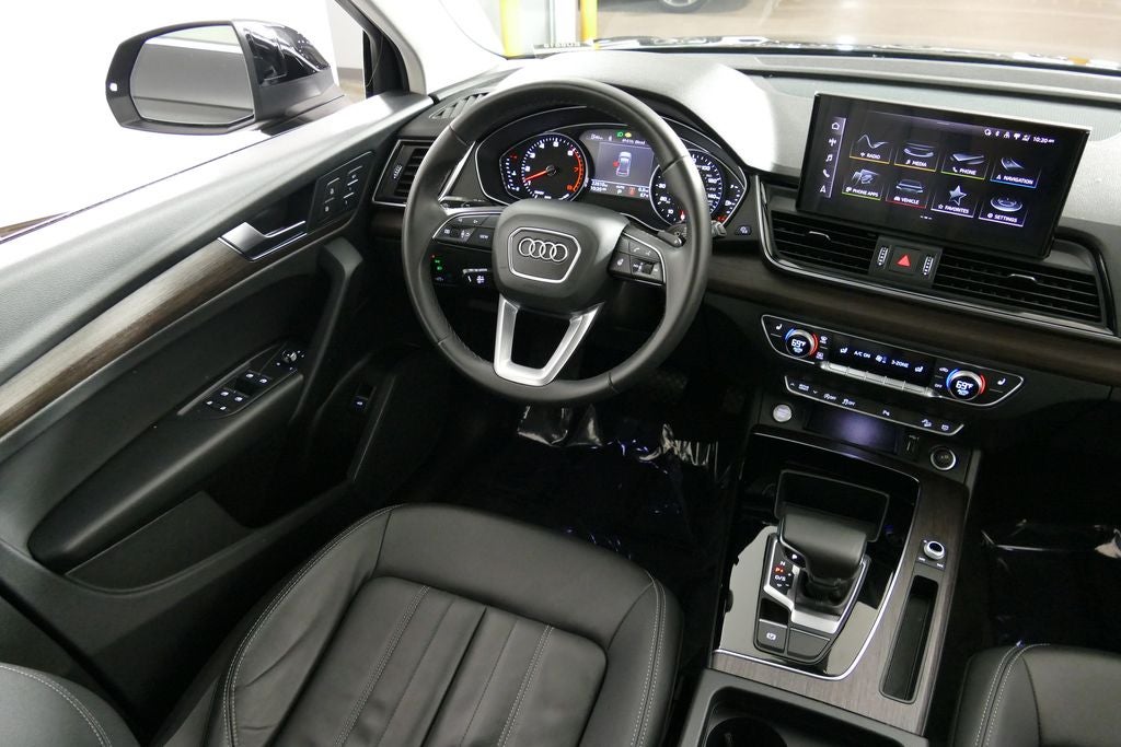 2023 Audi Q5 45 S line Premium quattro