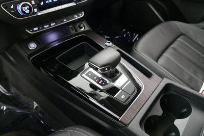 2023 Audi Q5 45 S line Premium quattro