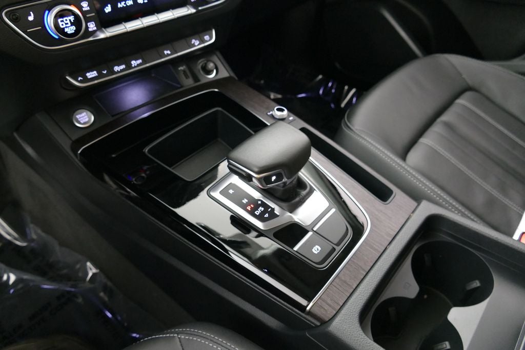 2023 Audi Q5 45 S line Premium quattro