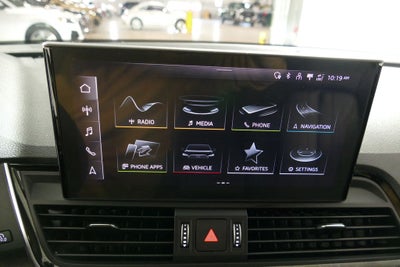 2023 Audi Q5 45 S line Premium quattro