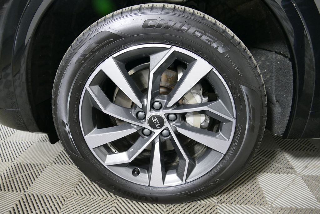 2023 Audi Q5 45 S line Premium quattro