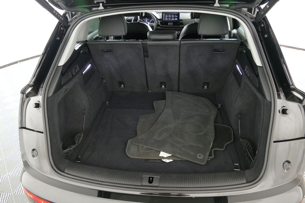 2023 Audi Q5 45 S line Premium quattro