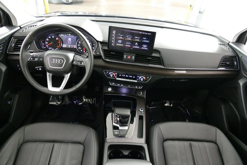 2023 Audi Q5 45 S line Premium quattro