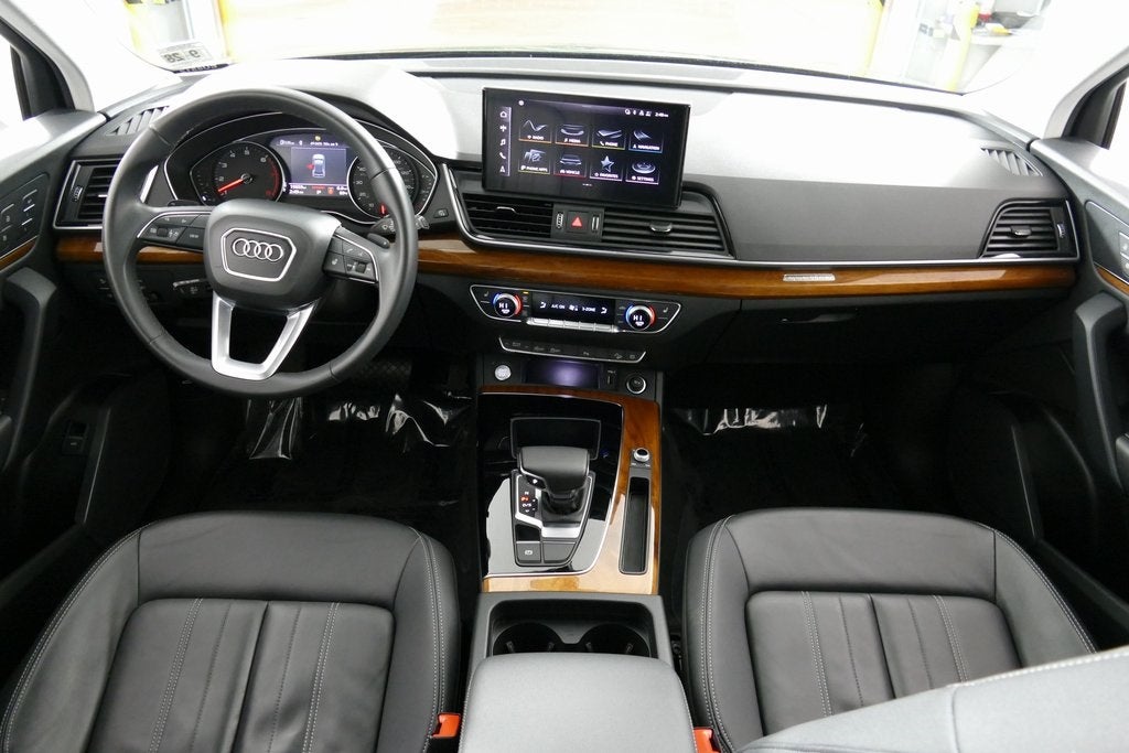 2023 Audi Q5 45 S line Premium quattro