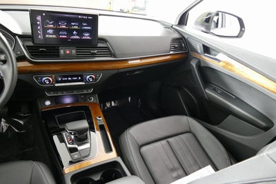 2023 Audi Q5 45 S line Premium quattro