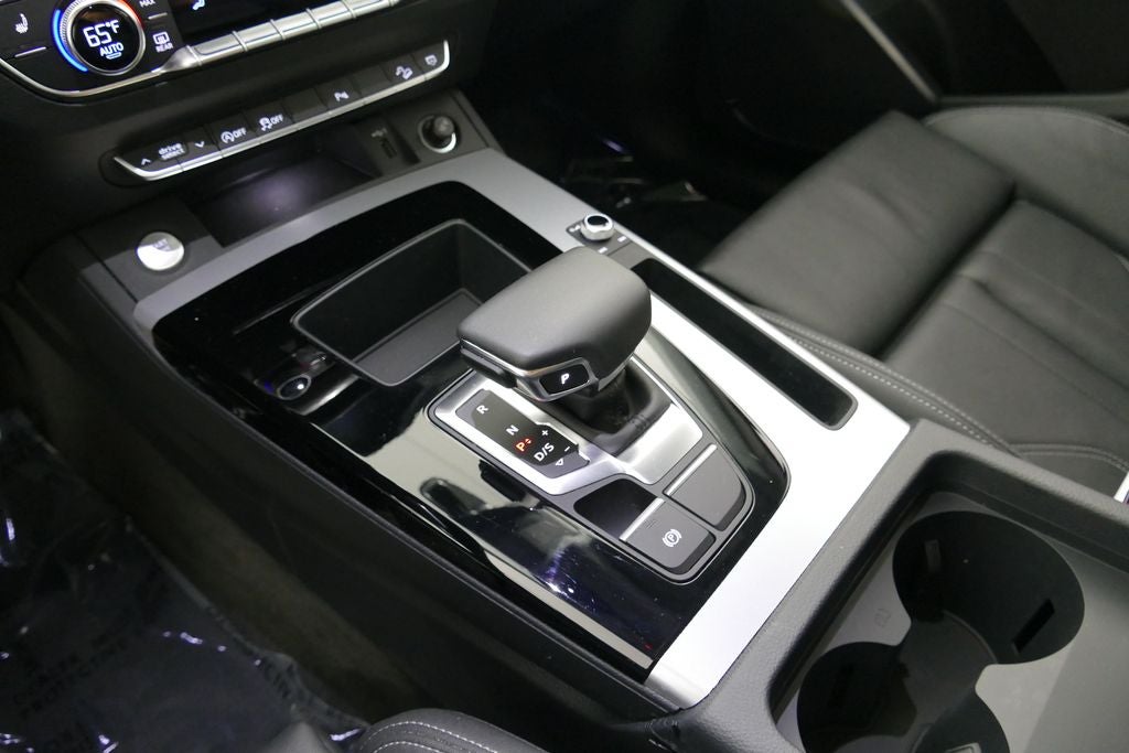 2024 Audi Q5 45 S line Premium quattro