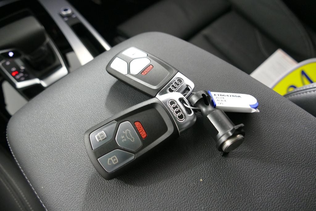 2024 Audi Q5 45 S line Premium quattro