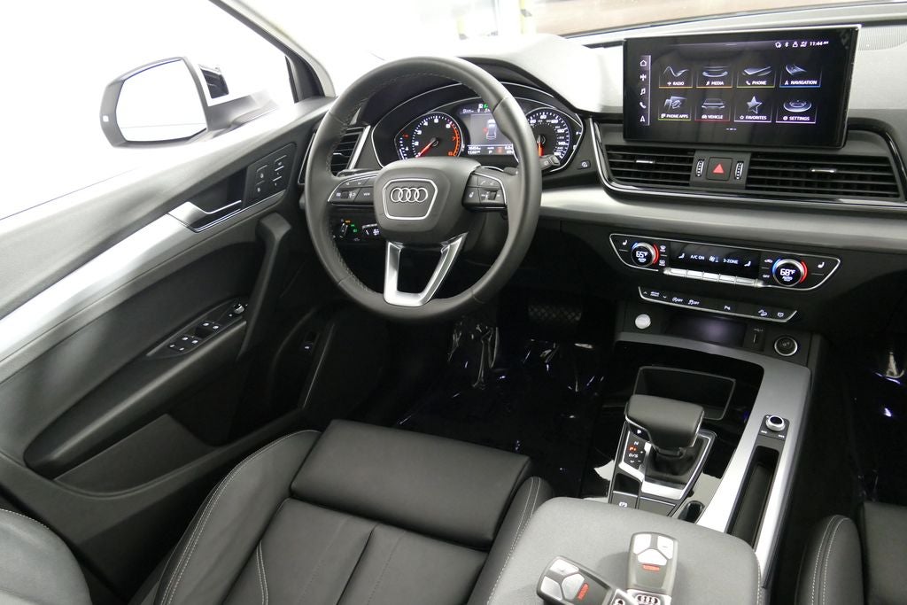 2024 Audi Q5 45 S line Premium quattro
