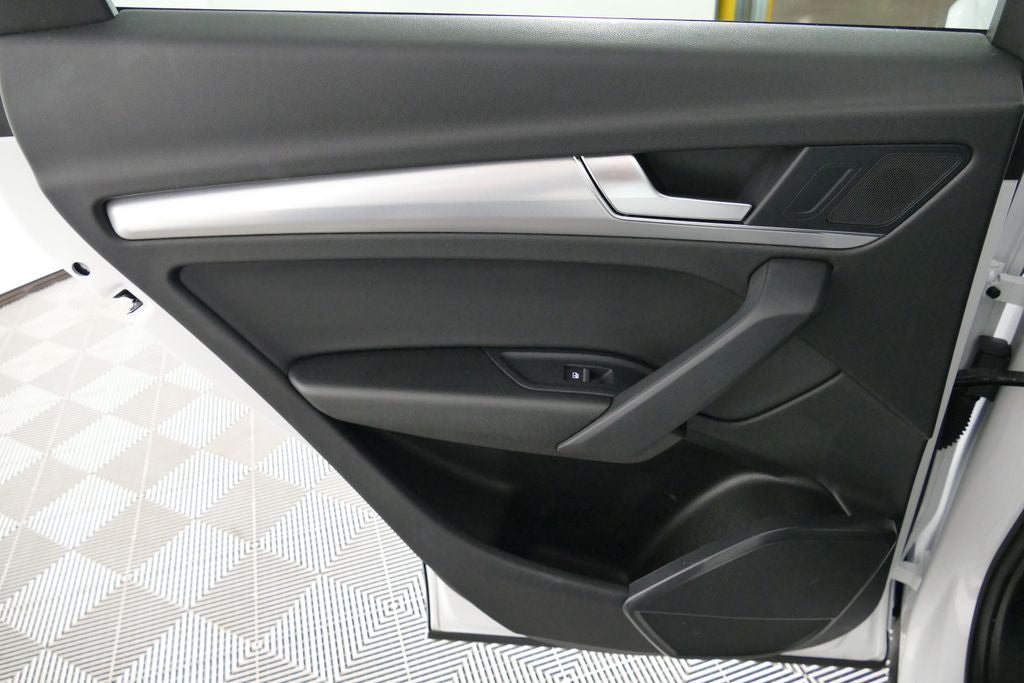 2024 Audi Q5 45 S line Premium quattro
