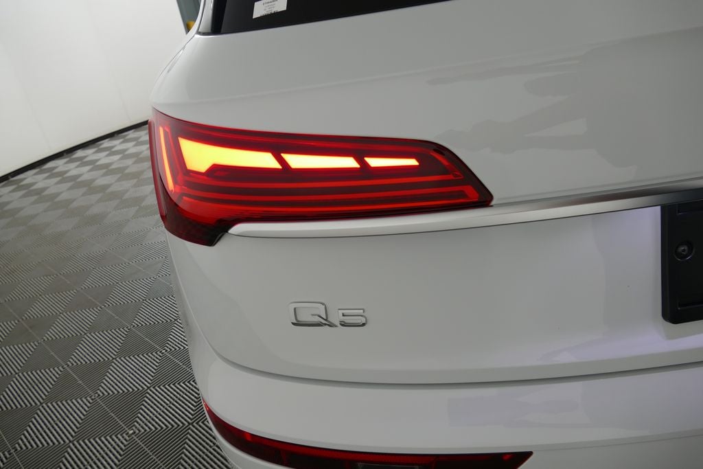 2024 Audi Q5 45 S line Premium quattro
