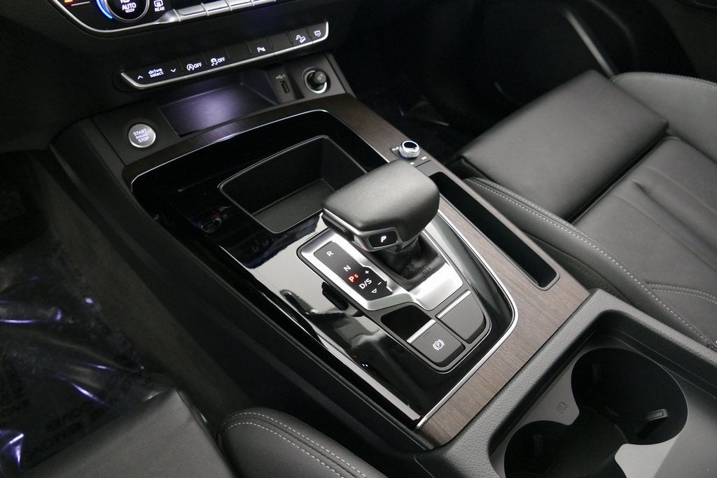 2024 Audi Q5 45 S line Premium quattro