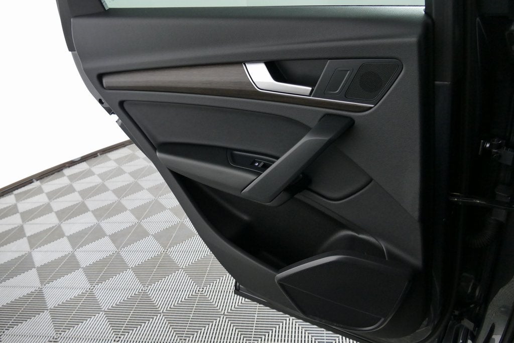 2024 Audi Q5 45 S line Premium quattro