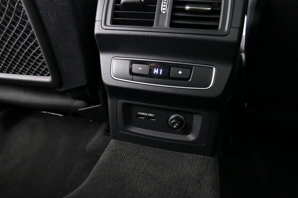 2024 Audi Q5 45 S line Premium quattro