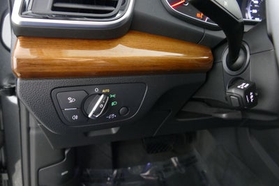 2023 Audi Q5 45 S line Premium quattro