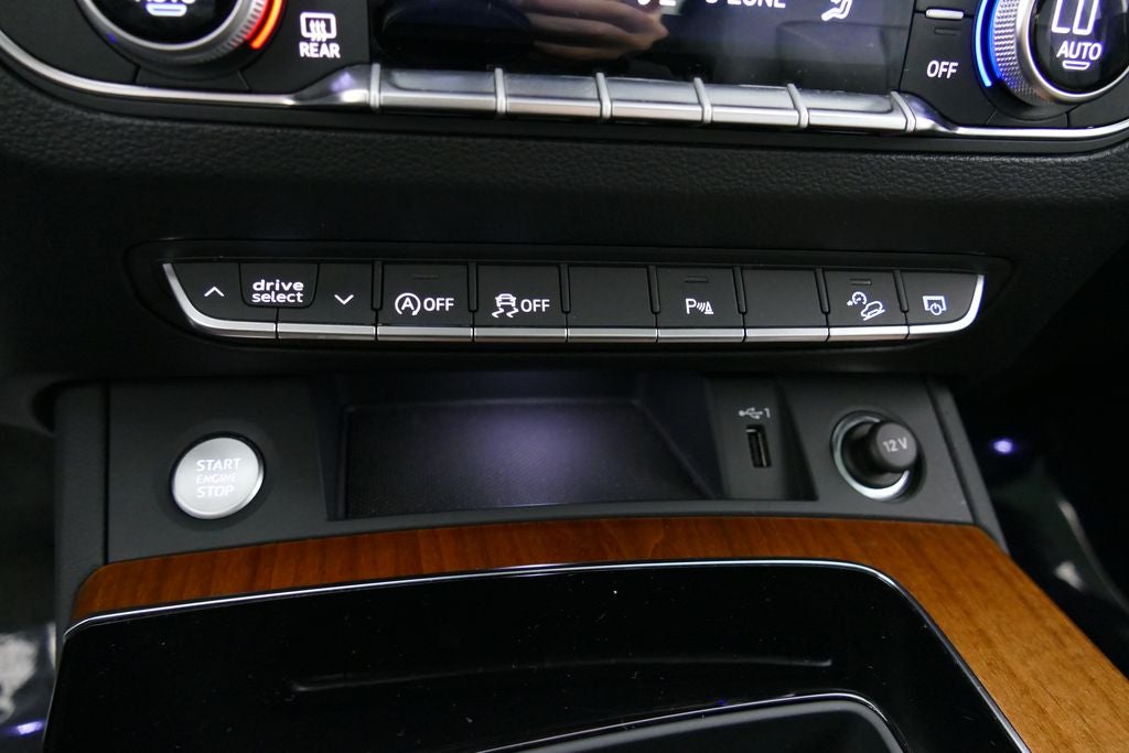2023 Audi Q5 45 S line Premium quattro