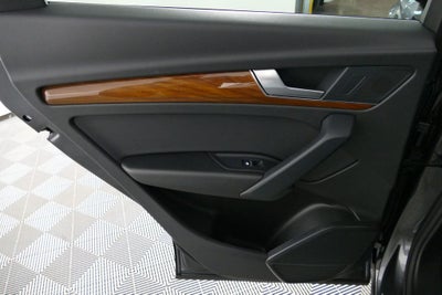 2023 Audi Q5 45 S line Premium quattro