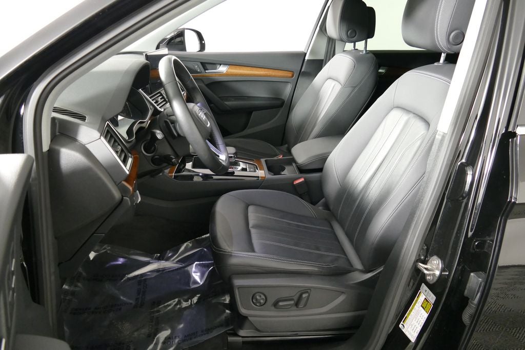 2023 Audi Q5 45 S line Premium quattro