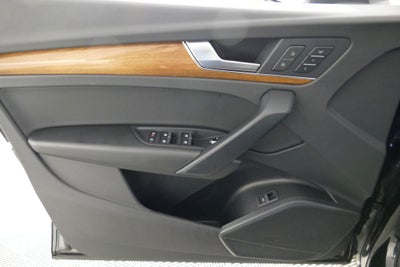 2023 Audi Q5 45 S line Premium quattro