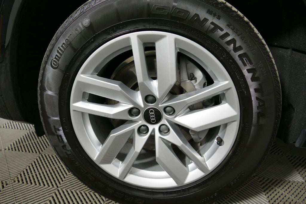 2023 Audi Q5 45 S line Premium quattro