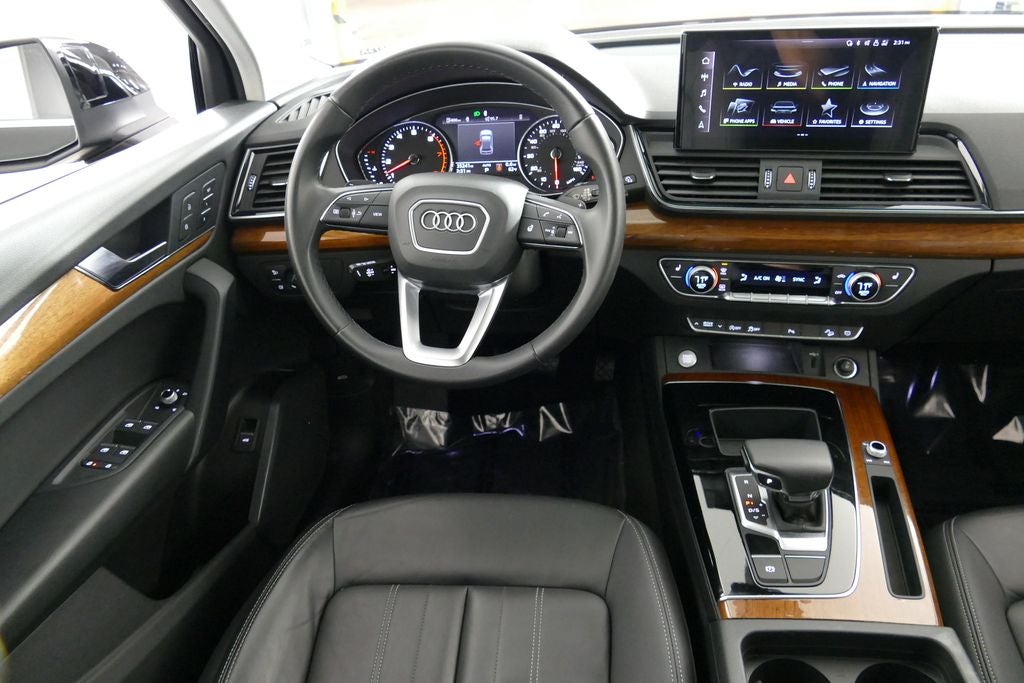 2023 Audi Q5 45 S line Premium quattro