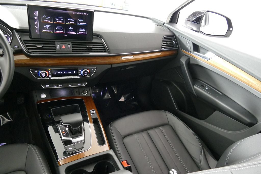 2023 Audi Q5 45 S line Premium quattro