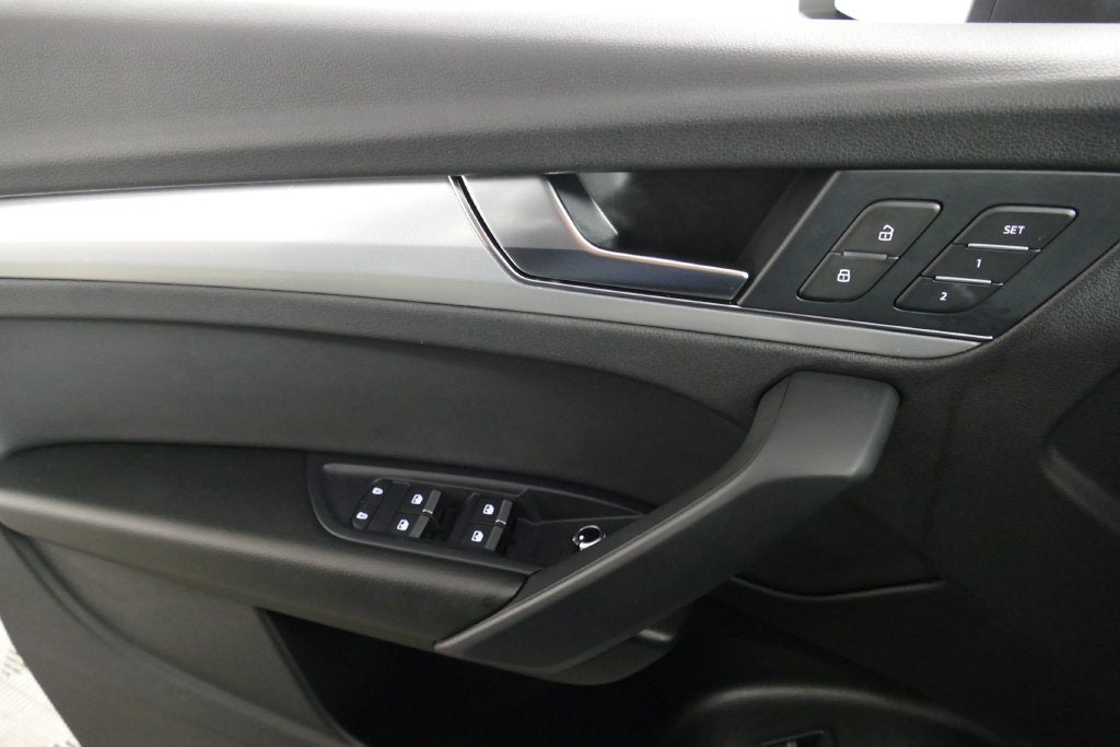 2024 Audi Q5 45 S line Premium quattro