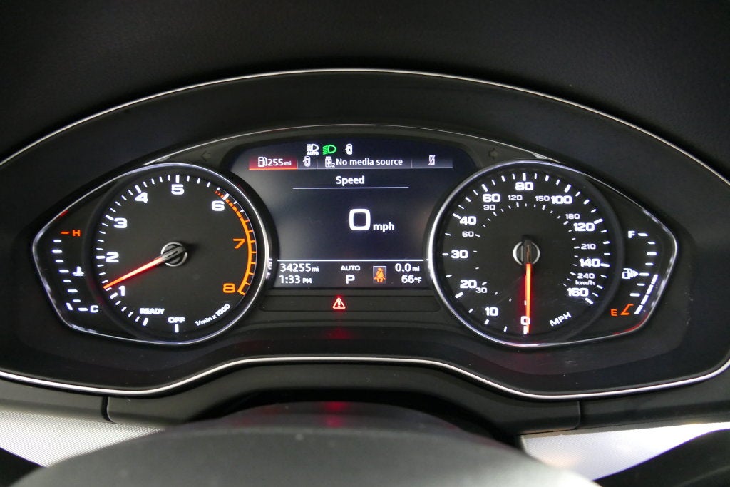 2024 Audi Q5 45 S line Premium quattro