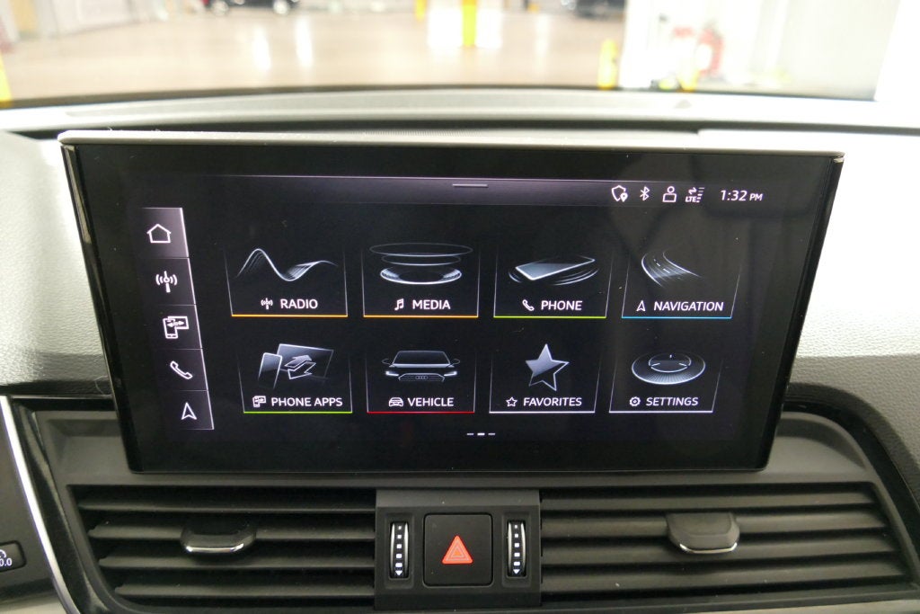 2024 Audi Q5 45 S line Premium quattro