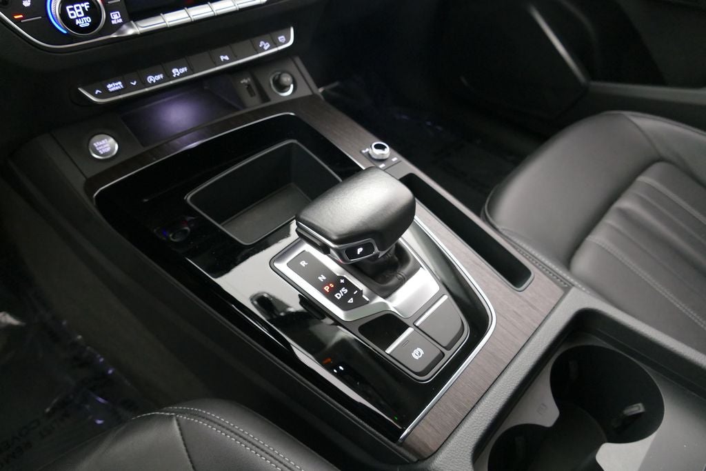 2023 Audi Q5 45 S line Premium quattro