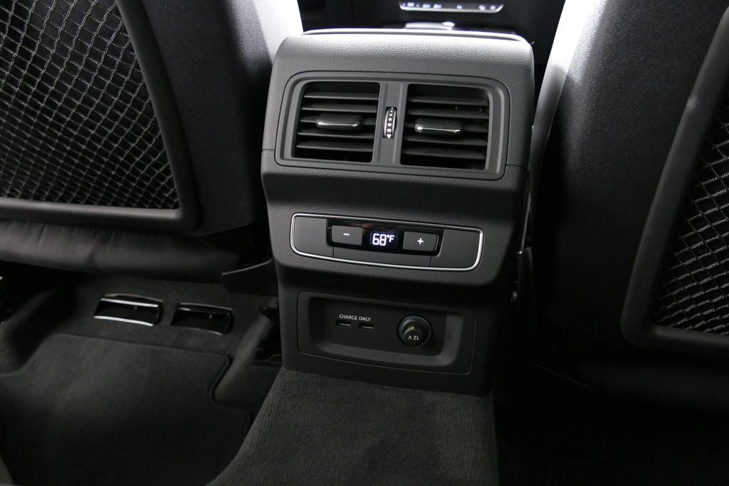 2023 Audi Q5 45 S line Premium quattro