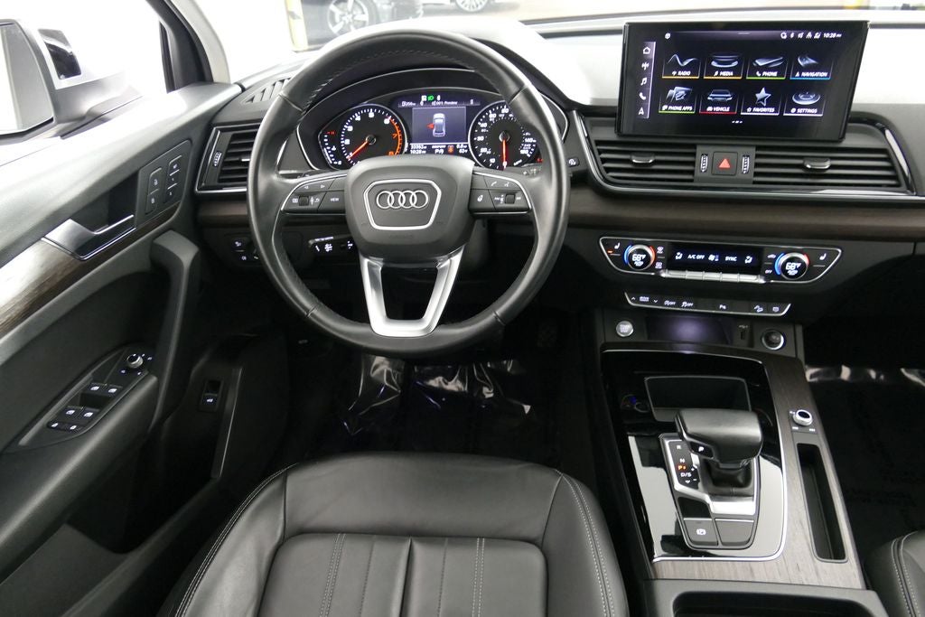 2023 Audi Q5 45 S line Premium quattro