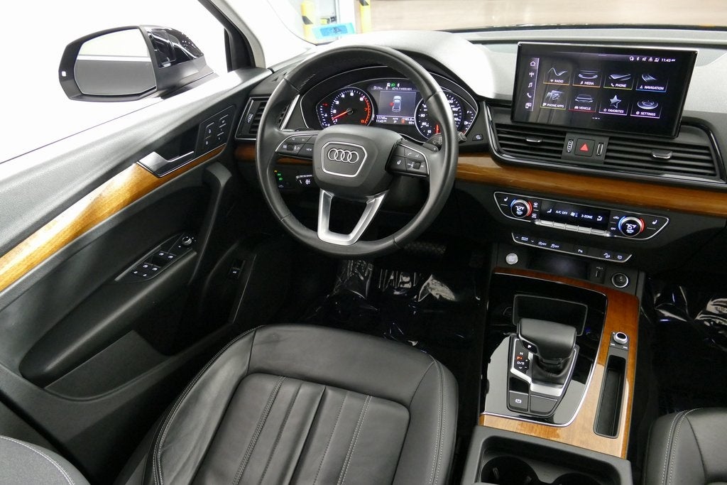 2023 Audi Q5 45 S line Premium quattro