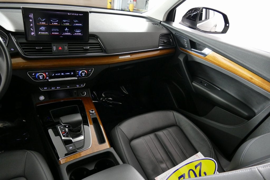 2023 Audi Q5 45 S line Premium quattro