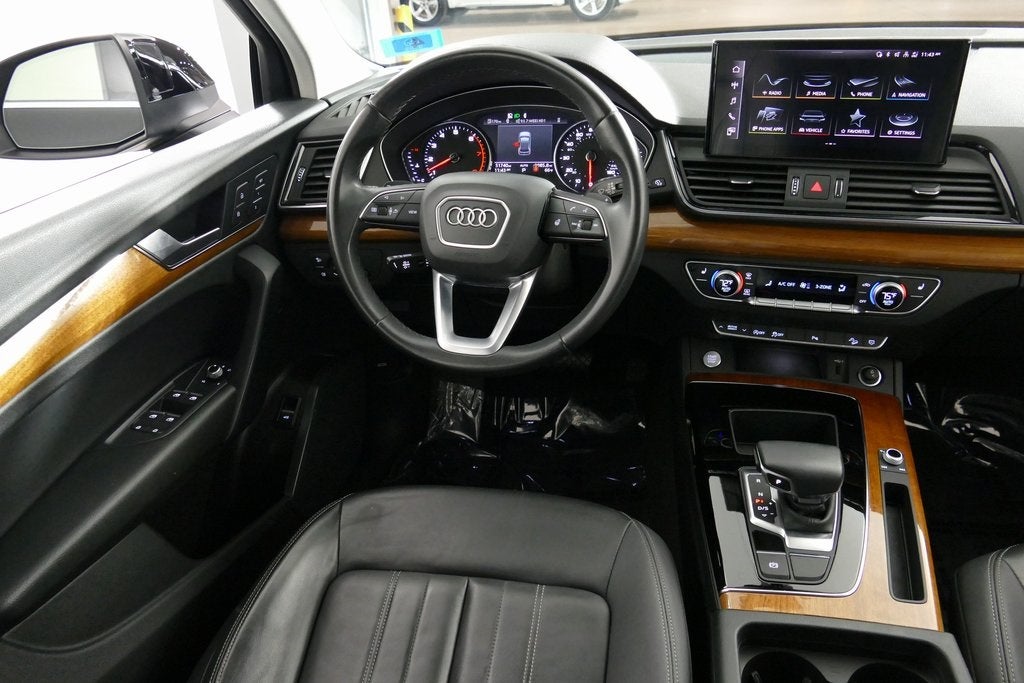 2023 Audi Q5 45 S line Premium quattro