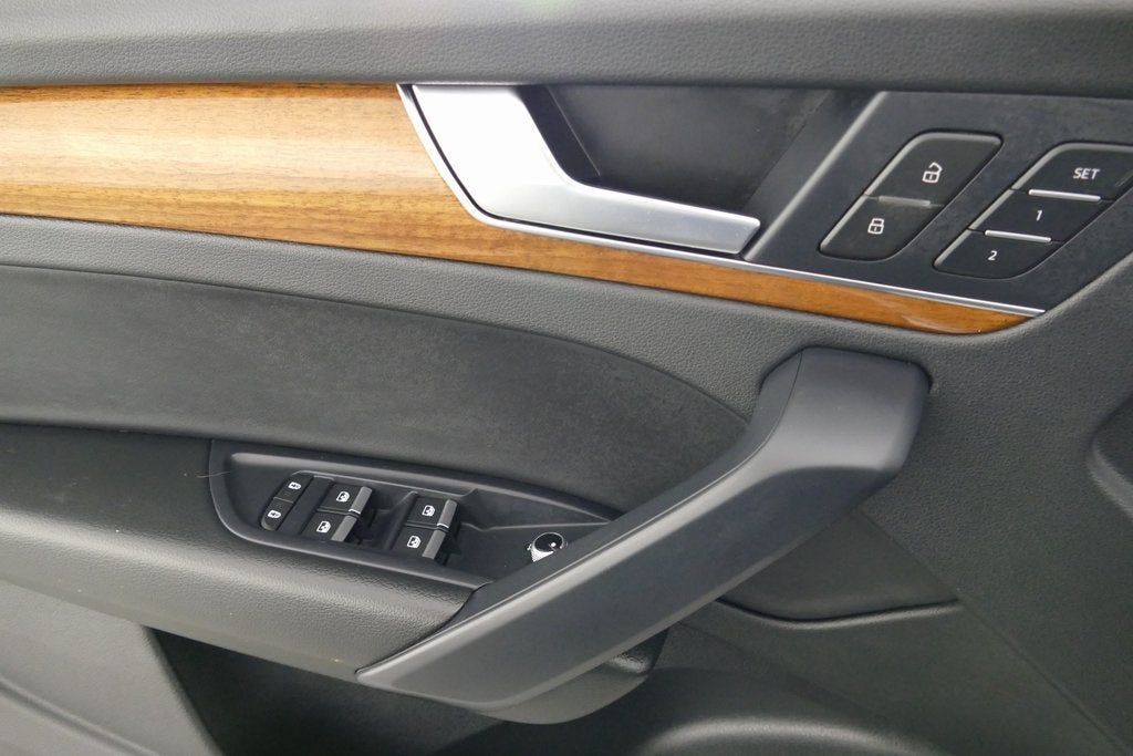 2022 Audi Q5 45 S line Premium quattro