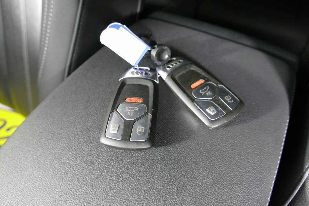 2022 Audi Q5 45 S line Premium quattro