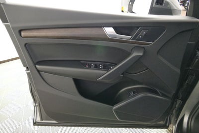 2024 Audi Q5 45 S line Premium quattro