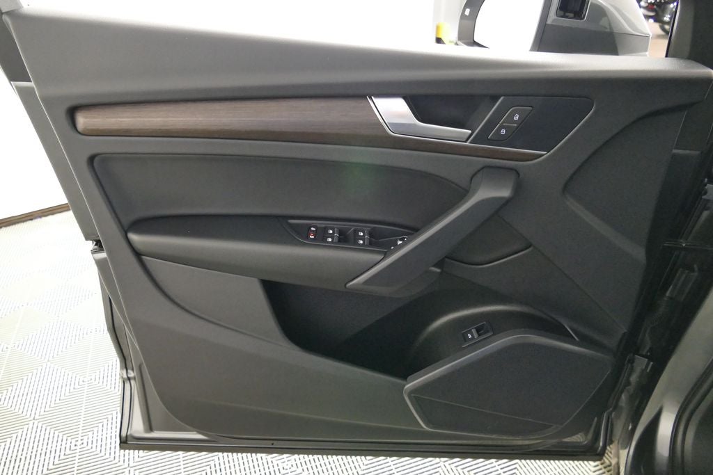 2024 Audi Q5 45 S line Premium quattro