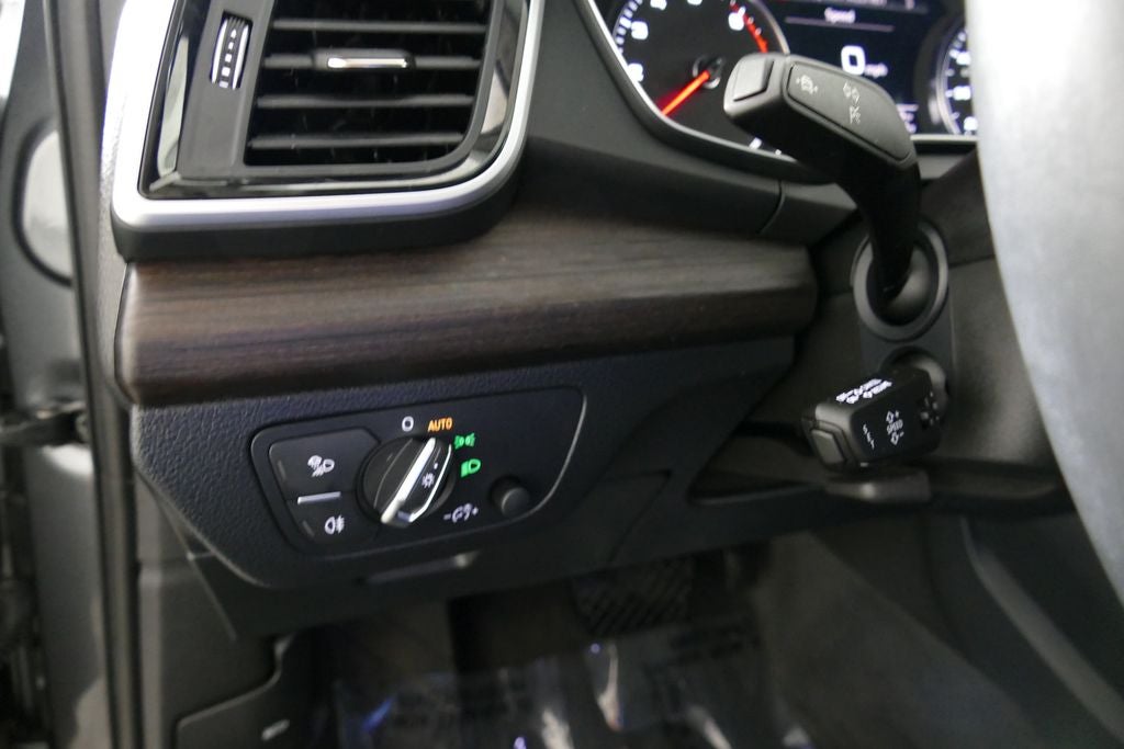 2024 Audi Q5 45 S line Premium quattro