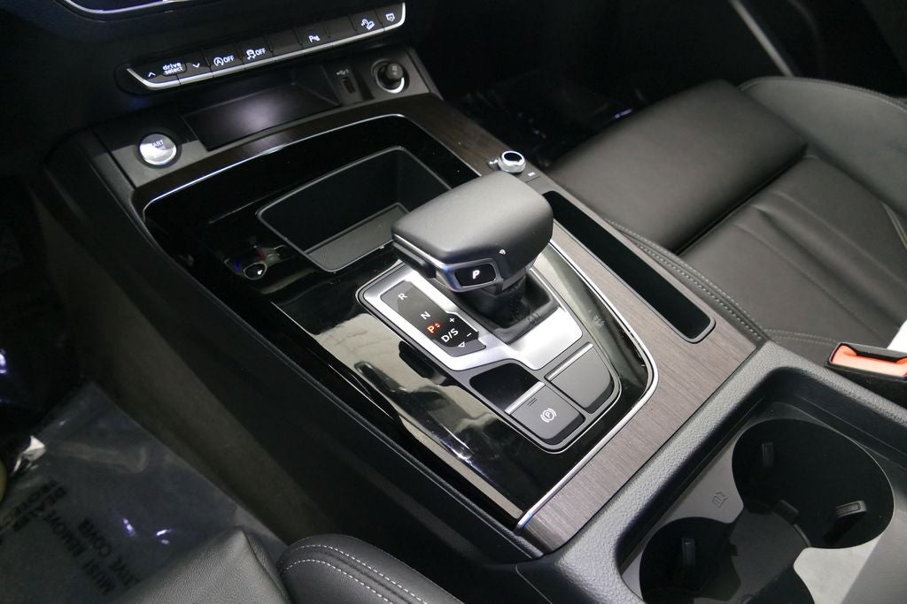 2024 Audi Q5 45 S line Premium quattro