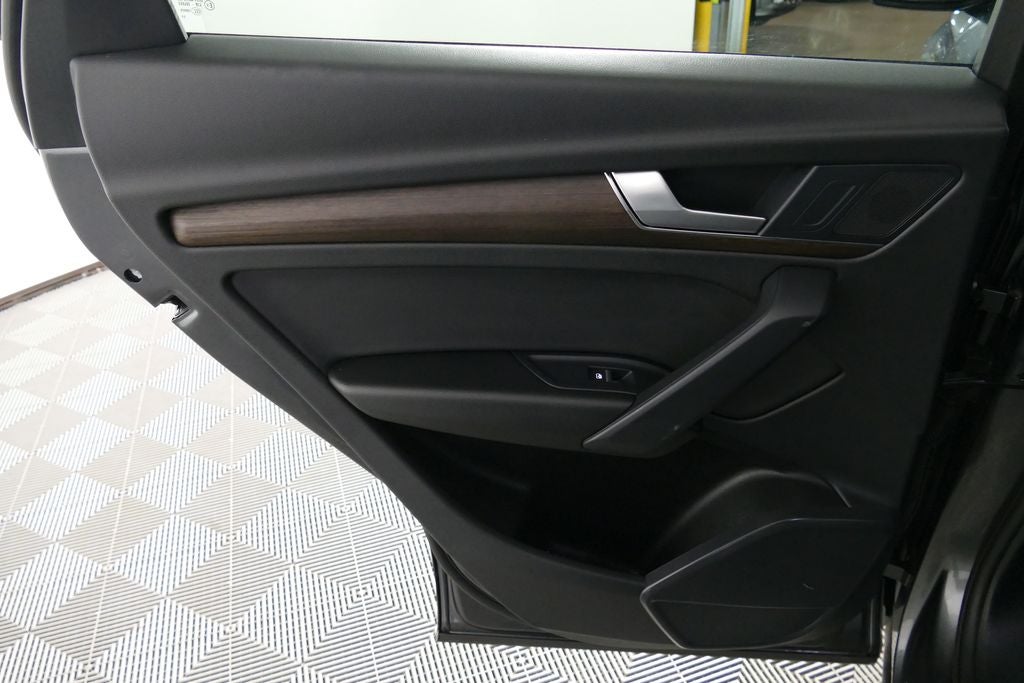 2024 Audi Q5 45 S line Premium quattro